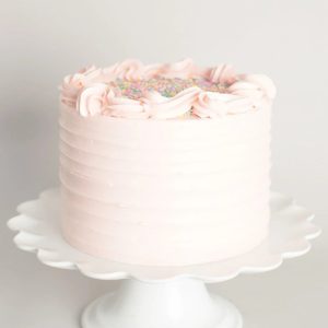 Sugar nuggets cream cake